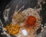 A picture of step 7 of Dahi bhindi.