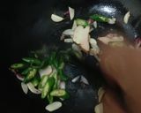 Foto langkah ke 2 dari resep 35. Tumis Tahu Cabai Hijau.