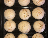 Foto del paso 3 de la receta: Pancitos saborizados con cebolla y especias😋