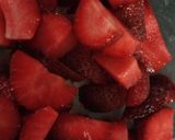 સ્ટ્રોબેરી મિલ્ક શેક (Strawberry Milk Shake Recipe In Gujarati) રેસીપી સ્ટેપ1ફોટો