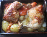 Foto del paso 12 de la receta: Pollo al horno con patatas, tomate, cebolletas y ajo