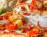 Foto del paso 3 de la receta: Pizza con base de coliflor en AirFryer