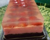 Foto langkah ke 5 dari resep Puding busa strawberi lapis cake coklat ala fe'.