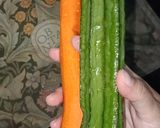 Foto langkah ke 1 dari resep Sop Oyong Wortel.
