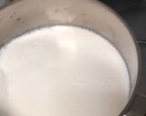 A picture of step 1 of Creamy jelly custard.