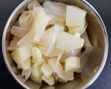 A picture of step 2 of Italian Garlic Soup.