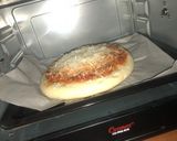 Foto langkah ke 6 dari resep Puffy Bolognese Pizza.