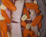 Tepsiben sült karaj répával fokhagymával és kakastaréjjal recept fázis 1 fotója