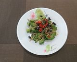 青苦瓜炒小魚干(簡單料理)的食譜步驟4照片