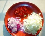 A picture of step 2 of Boiled yam and cabbage sauce.