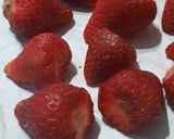 Foto del paso 1 de la receta: Cóctel de whisky con frutillas