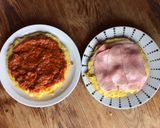 Foto del paso 3 de la receta: Tortilla de patatas con jamón york y queso y salsa de tomate