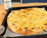 A picture of step 9 of Schwäbisch Zwiebelkuchen (Southern German Onion Tart).