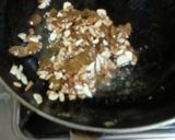 A picture of step 3 of Mawa Raisin Kheer.