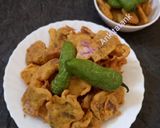 A picture of step 5 of Yam pakoda (pooree).