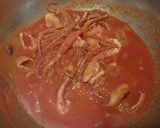 Foto del paso 3 de la receta: Pulpo con tomate 🐙