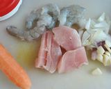 Foto langkah ke 1 dari resep Rolade udang ayam.