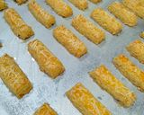 Foto langkah ke 8 dari resep Kastengel (keju cheddar).