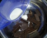 Foto langkah ke 3 dari resep Ganache Mudah dan Murah.