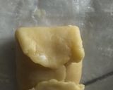 Foto langkah ke 4 dari resep Bolen pisang coklat keju.