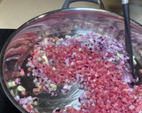 Foto del paso 1 de la receta: Merluza en salsa de jamón