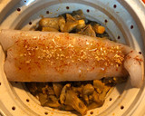 Foto del paso 3 de la receta: Merluza y setas al limón en papillote