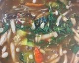 รูปขั้นตอนการทำที่ 4 ของ แกงเผ็ดฟักทองเห็ดปลาย่างใส่ดอกงิ้ว🌶️🧄