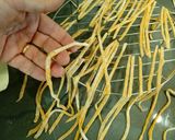 Foto del paso 5 de la receta: Tallarines caseros a la carbonara