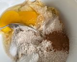 Foto del paso 1 de la receta: Galletitas suaves de manzana y zanahoria