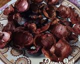 A picture of step 1 of Sun Dried Mangosteen or Kokum Rinds.