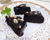 Foto langkah ke 6 dari resep Steamed Chocolate Moist Cake.