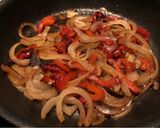 Foto del paso 2 de la receta Lomo con pimientos rojos