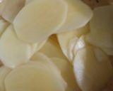 A picture of step 4 of Aloo ka masala pakoray.