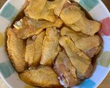 Foto del paso 2 de la receta: Alitas de pollo marinadas en freidora de aire