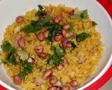 A picture of step 4 of Peanut poha.
