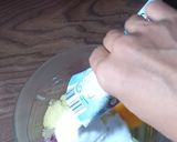 Foto langkah ke 2 dari resep Stik bawang renyah.