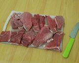 Foto langkah ke 1 dari resep Sapi Panggang Lada Hitam Simple.