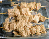 Foto del paso 4 de la receta: Brochetas de cerdo con especias tandoori