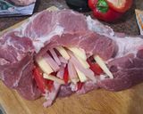 Foto del paso 2 de la receta: Bondiola rellena a la cerveza