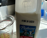 A picture of step 2 of Make your own Buttermilk.