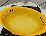 Hình bước làm 7 của món Cơm gà hấp tàu xì