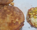 A picture of step 8 of Mini pan pizzas.