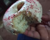 A picture of step 5 of Milk glazed donut.