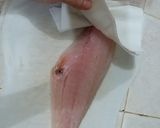 Foto langkah ke 2 dari resep Chinese pan-fried fish with soy sauce.