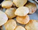 લોચા પૂરી (Locha Poori Recipe In Gujarati) રેસીપી સ્ટેપ3ફોટો