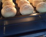Foto langkah ke 8 dari resep 234. Burger Buns.