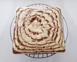 Foto langkah ke 5 dari resep Bolu Kukus Zebra.