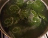 Foto del paso 3 de la receta: Sorrentinos masa verde de paté de hígado y ricota