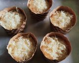 Foto langkah ke 5 dari resep Muffin Keju simpel.