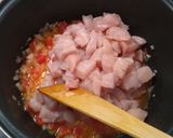 Csicseriborsós-édesburgonyás csirkemellpaprikás kolbásszal recept fázis 3 fotója